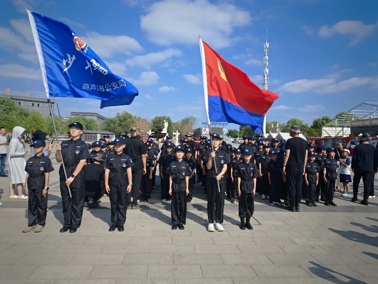 葫芦岛视装少年警校”夏令营暨红色研学活动启动典礼在葫芦古镇进行